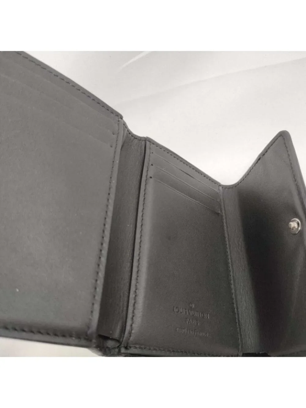 Louis Vuitton Trifold Wallet Portefeuille Pilot Black Taurillon Leather Compact